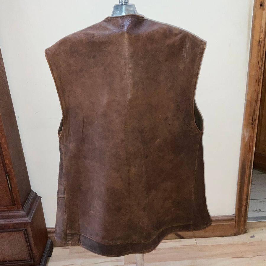 Antique BRITISH COMMANDOS LEATHER JERKIN DATED 1944