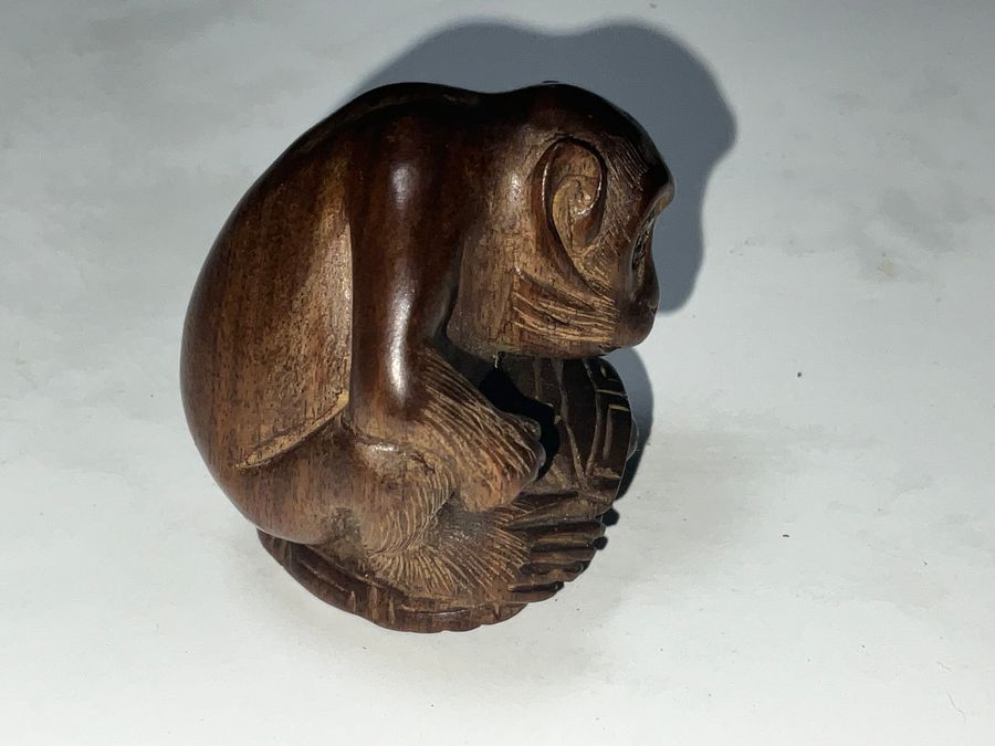 Antique Netsuke 19th century Japanese 