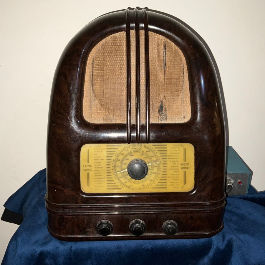 PHILCO ART DECO RADIO