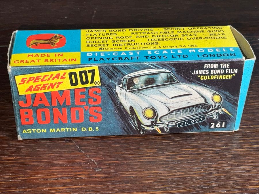 JAMES BOND 007 ASTON MARTIN D.B.5 CORGI TOYS BOXED