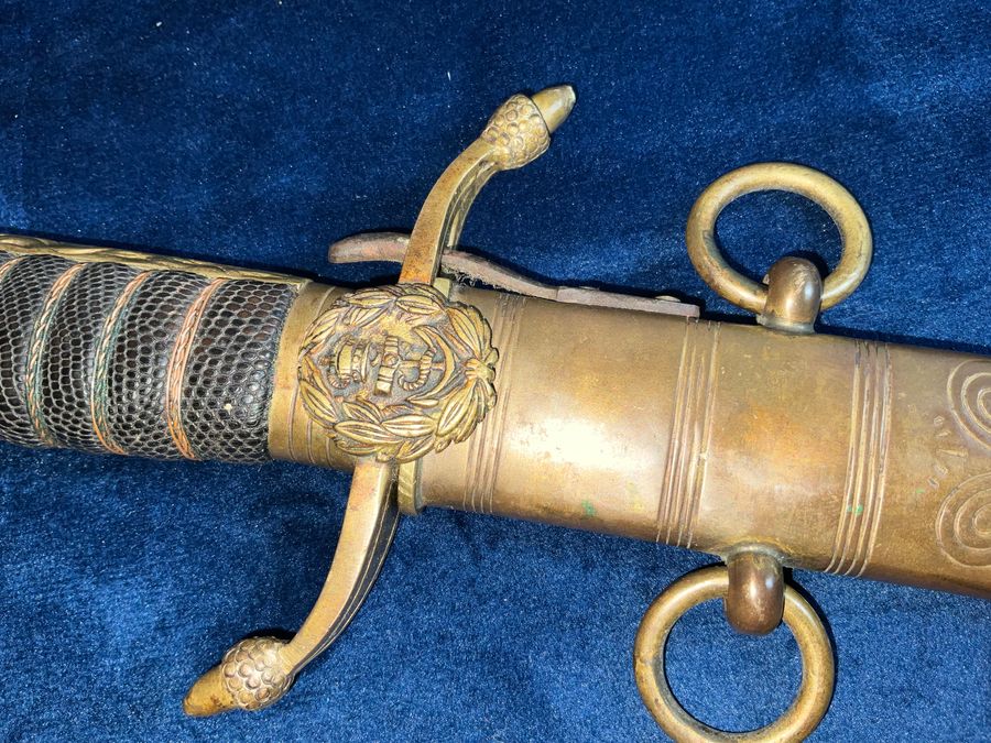 Antique ROYAL NAVY OFFICERS DIRK