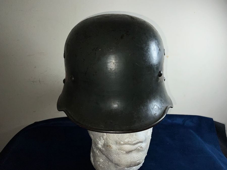 Antique GERMAN  SOLDIERS 2WW HELMET