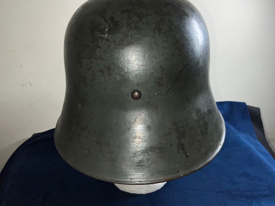 Antique GERMAN  SOLDIERS 2WW HELMET