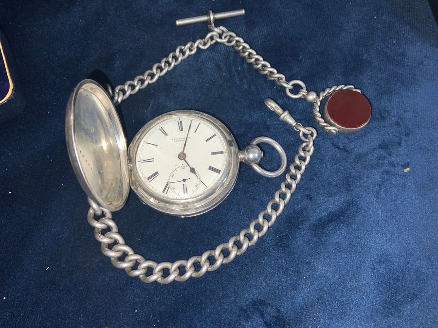 FULL HUNTER POCKET WATCH & CHAIN FANTASTIC