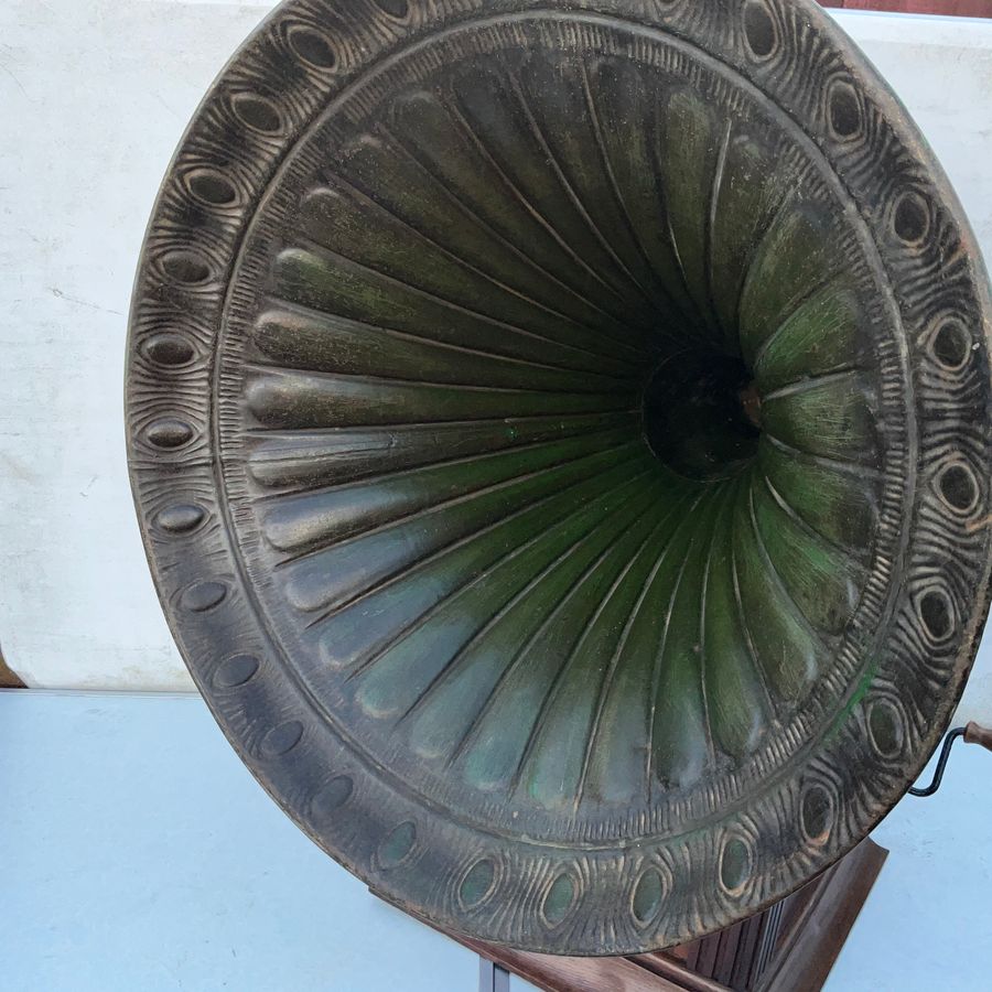 Antique Gramophone with Horn Oak cased Circa 1920’s