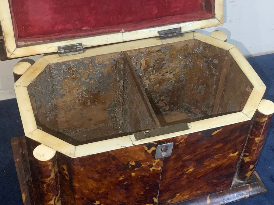 Antique TORTOISE SHELL TEA CADDY CIRCA 1750’s