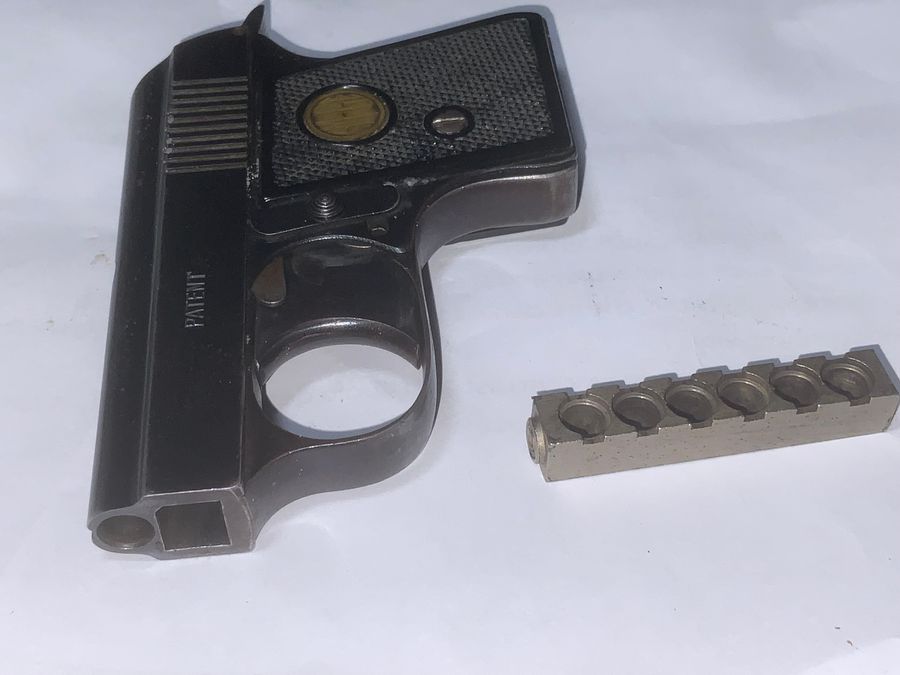 Antique STARTING PISTOL EM-GE .22 BLANK FIRING