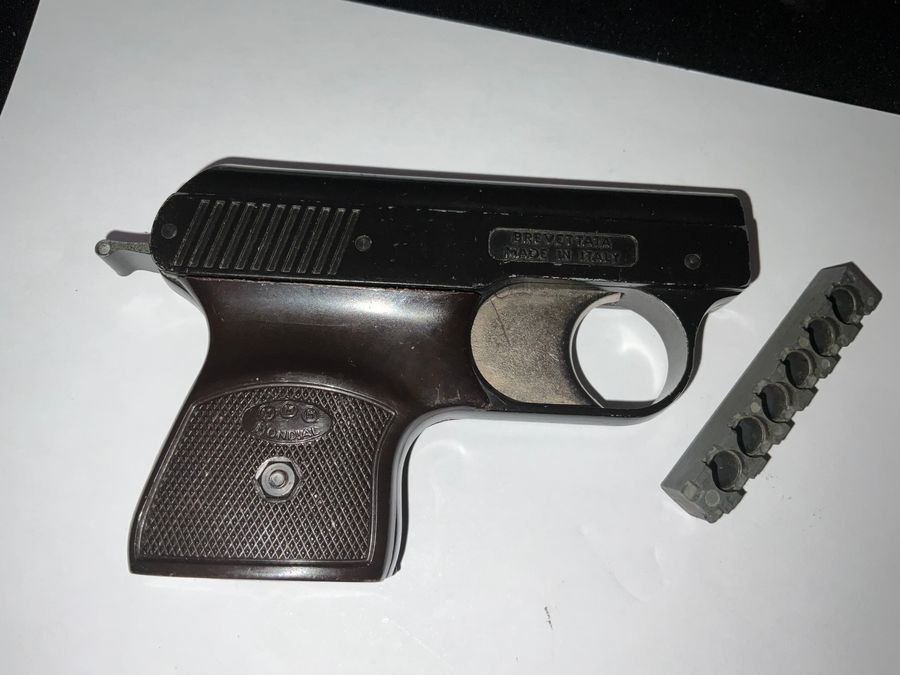 Antique PISTOL BREVETTA 1949 MODEL .22 Starting pistol