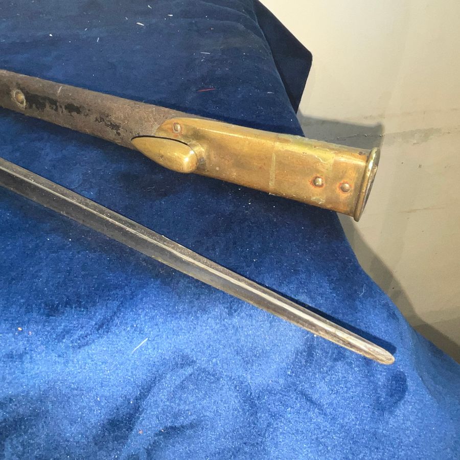 Antique BAYONET & SCABBARD TO FIT THE MARTINI HENRY RIFLE,  ROARKE RIFT ERA