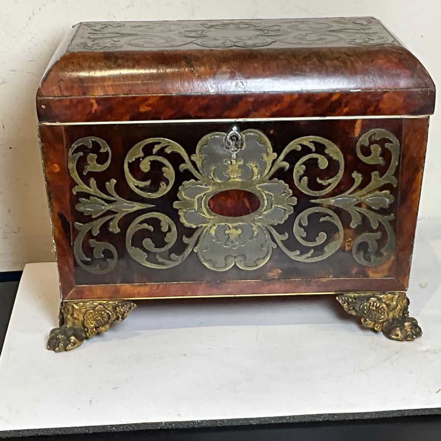 TORTOISE SHELL & BUELLE TEA CADDY