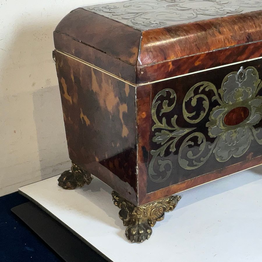 Antique TORTOISE SHELL & BUELLE TEA CADDY