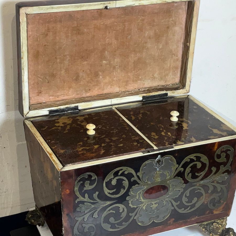 Antique TORTOISE SHELL & BUELLE TEA CADDY