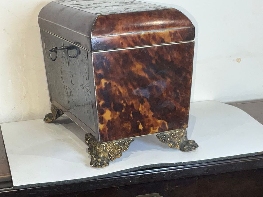 Antique TORTOISE SHELL & BUELLE TEA CADDY