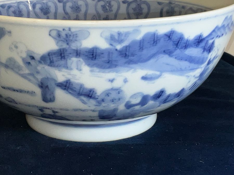 Antique CHINESE HAND MADE BOWL.