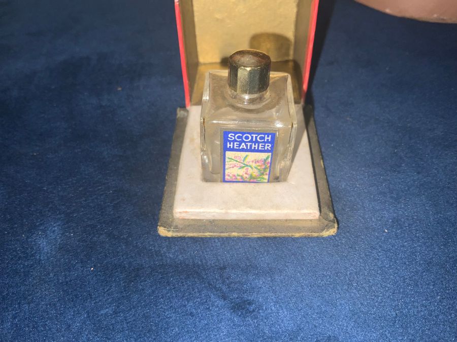 Antique VINTAGE SCOTCH HEATHER BOXED PERFUME