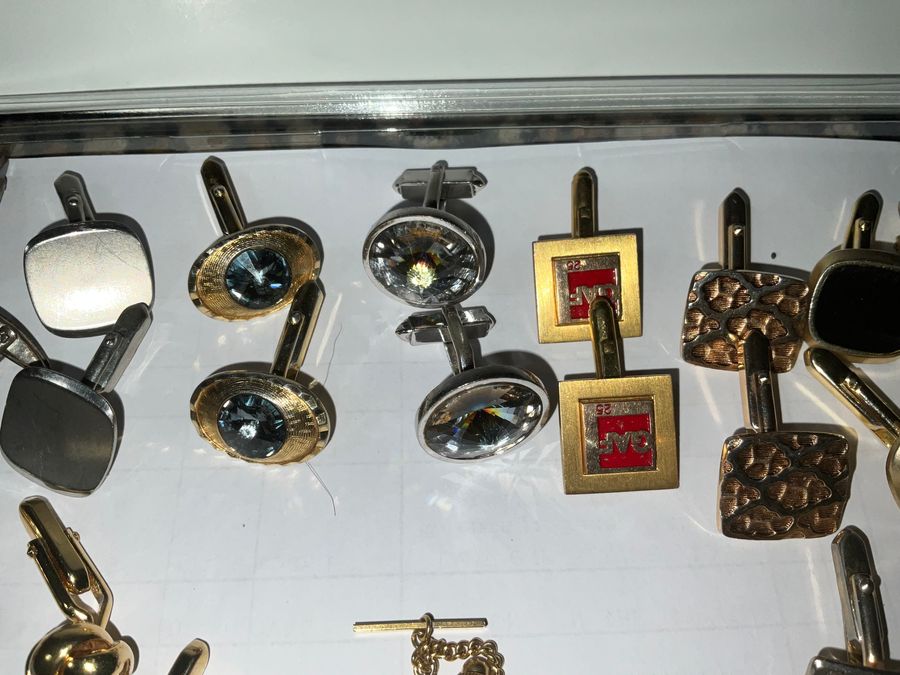 Antique GENTLEMANS 12 SETS OF CUFFLINKS.