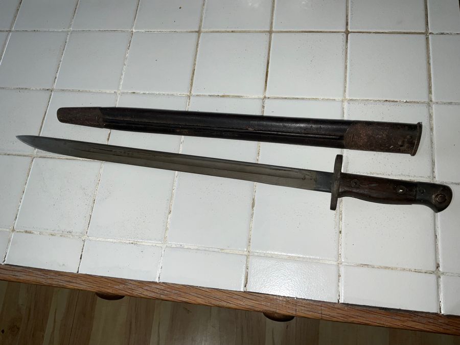 Antique BAYONET BRITISH ARMY 1907 