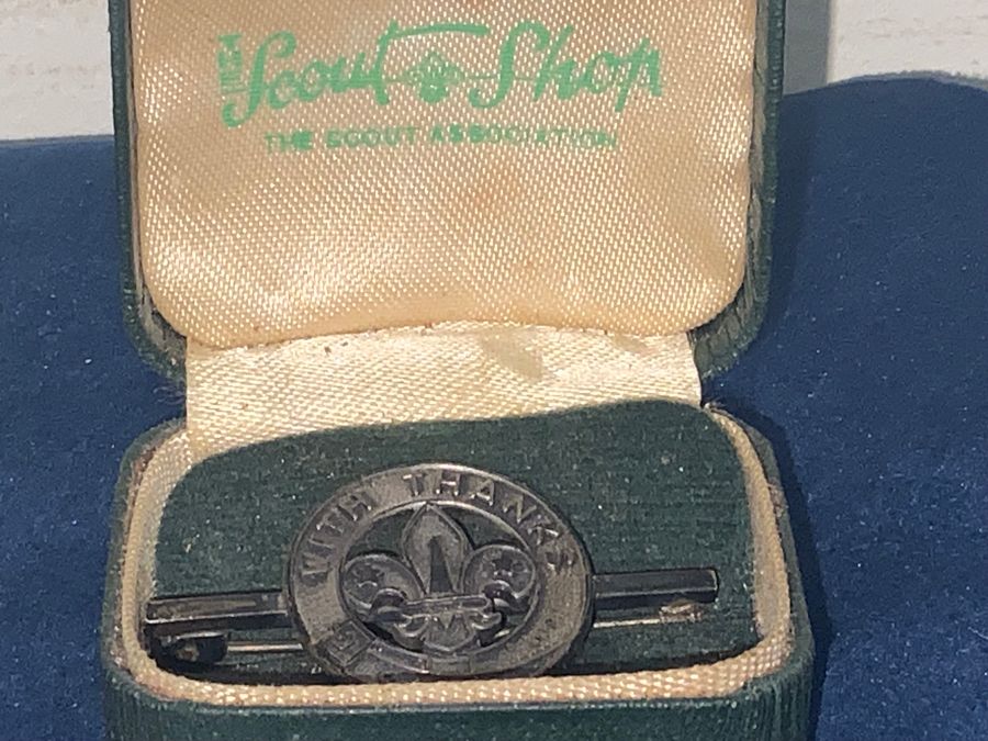 BOY SCOUT PIN BACK BROOCH