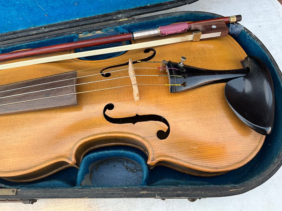 Antique VIOLIN 4X4 & CASE