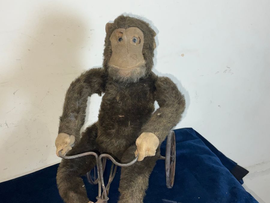 Antique STEIF MONKEY ON TRYCLE CHILDS TOY