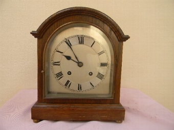 Bracket clock Edwardian oak case German movement superb working condition.