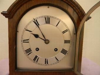 Antique Bracket clock Edwardian oak case German movement superb working condition.