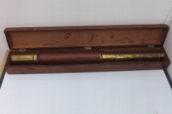 Telescope brass & leather telescopic in mahogany box. Victorian