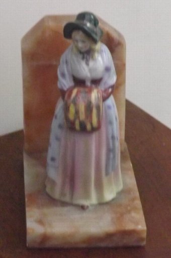 Georgian dress lady on marble stand