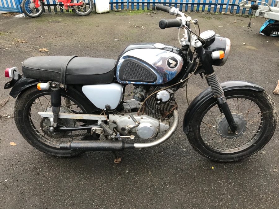 Antique 1965 Honda CP77 MOTORCYCLE 