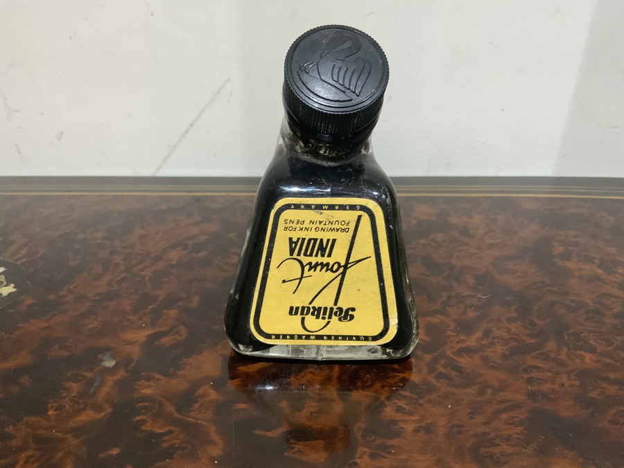 Antique Collectors Ink Bottle vintage Desks tops item