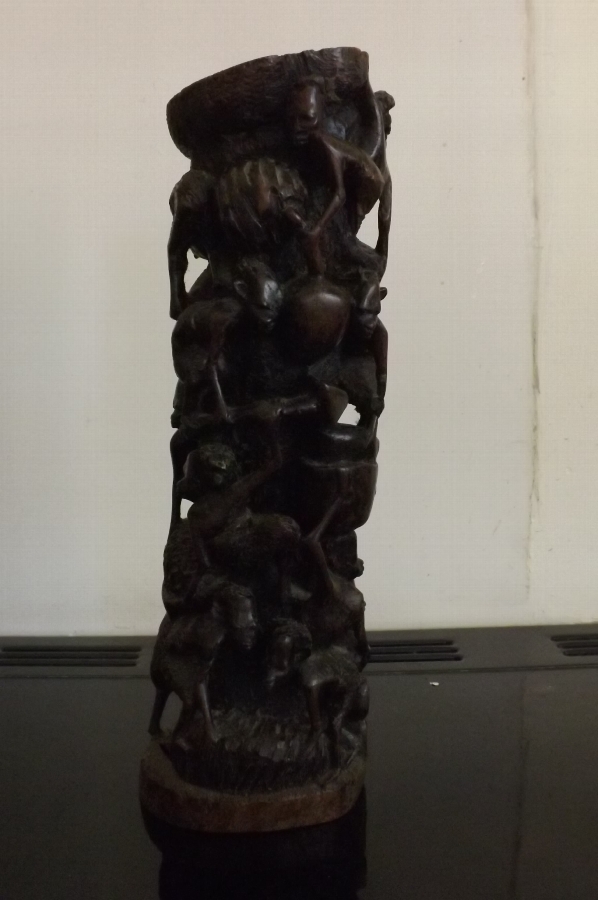 Antique Victorian carved African centre piece.--B16