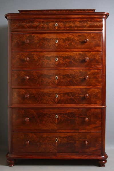 Continental Chest of Drawers sn2091