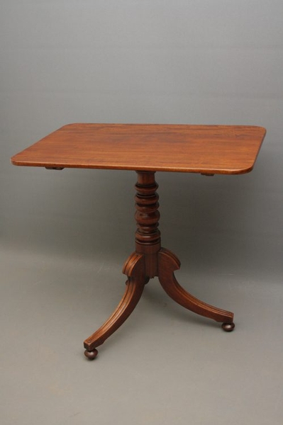    Regency Tilt Top Table SN1193