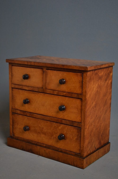 Miniature Chest of Drawers sn2651