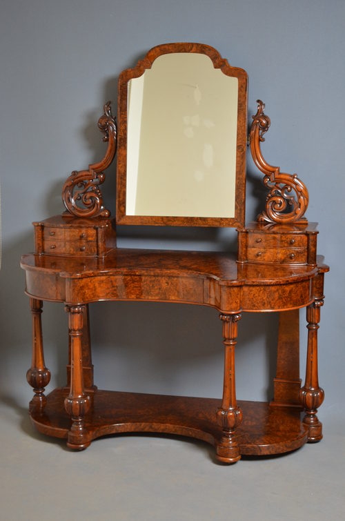 Early Victorian Duchess Stand sn2744