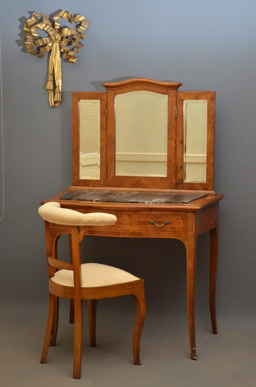 Continental Dressing Table with Chair Sn2715
