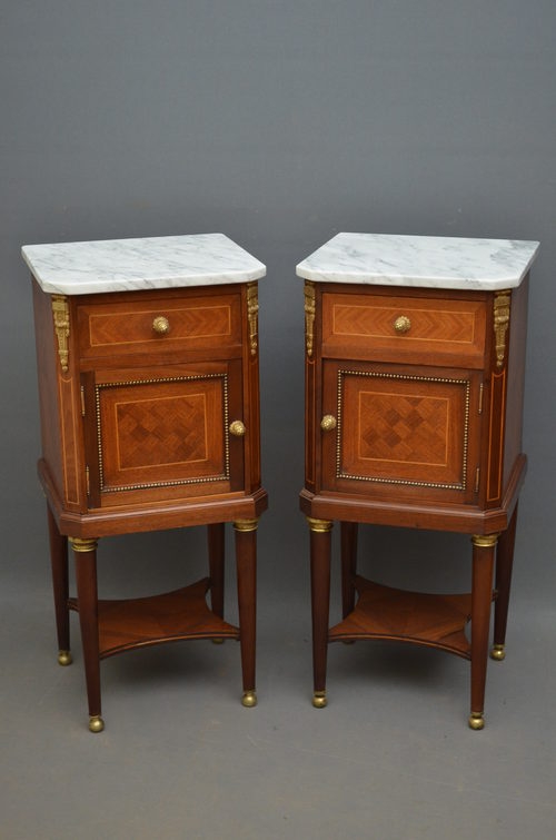 Continental Pair of Bedside Cabinets sn2756