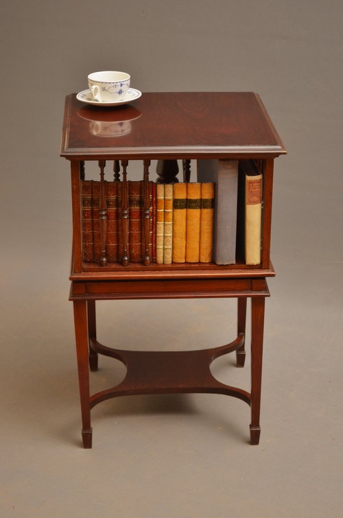 Fine Revolving Bookcase by James Schoolbred Sn2905