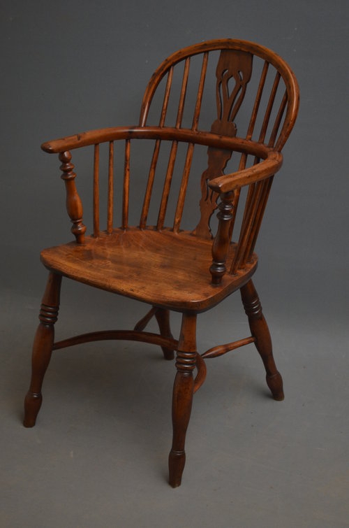 Early Victorian Yew Wood Windsor Chair  Sn3224