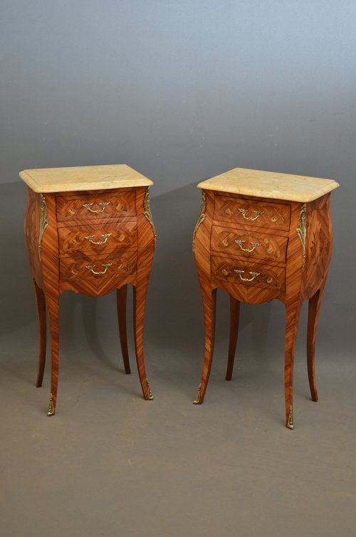 A pair of Turn of the century Bedside Cabinets Sn3303 