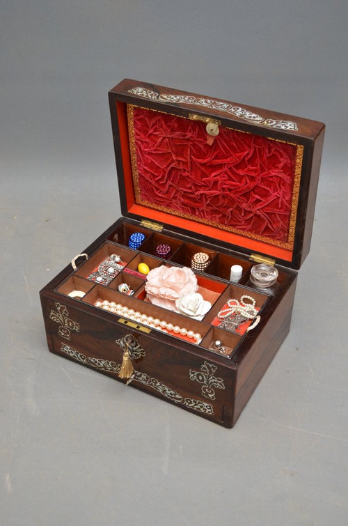 Early Victorian Rosewood Jewellery Box with Tray