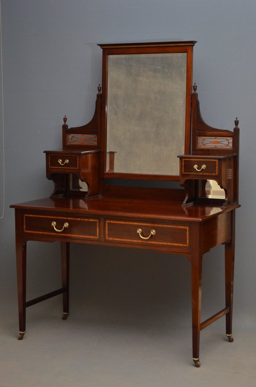 Superb Mahogany Dressing Table by Maple & Co