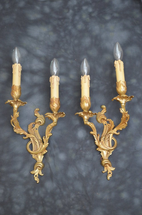 A Pair of French Gilded Wall Lights Sn3319