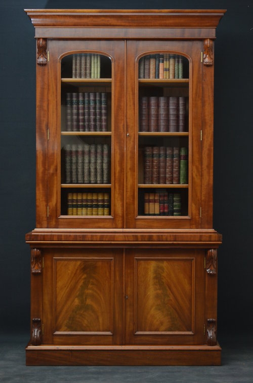 Early Victorian Library Bookcase in Mahogany sn3154