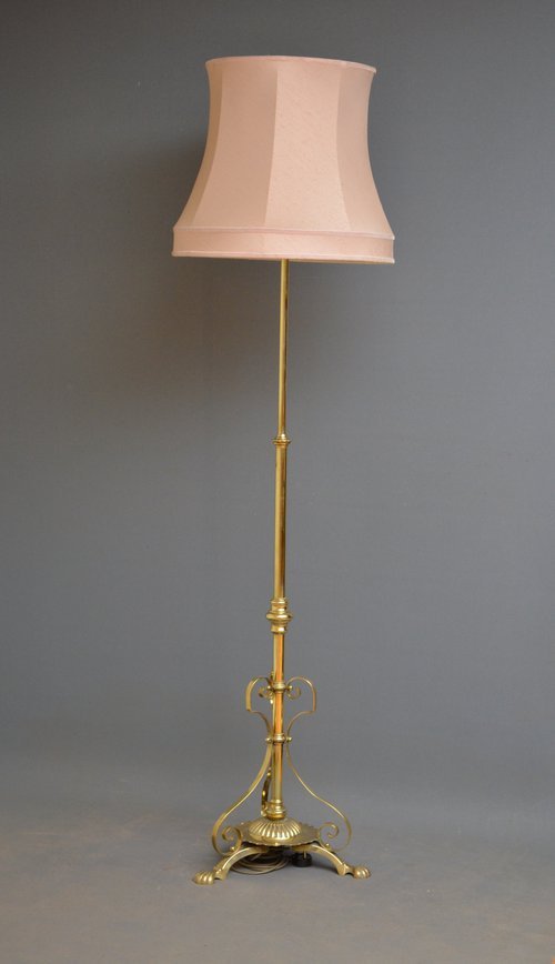 Early XX Century Brass Lamp Sn3508