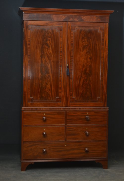 Attractive William IV Linen Press - Wardrobe  SN3526