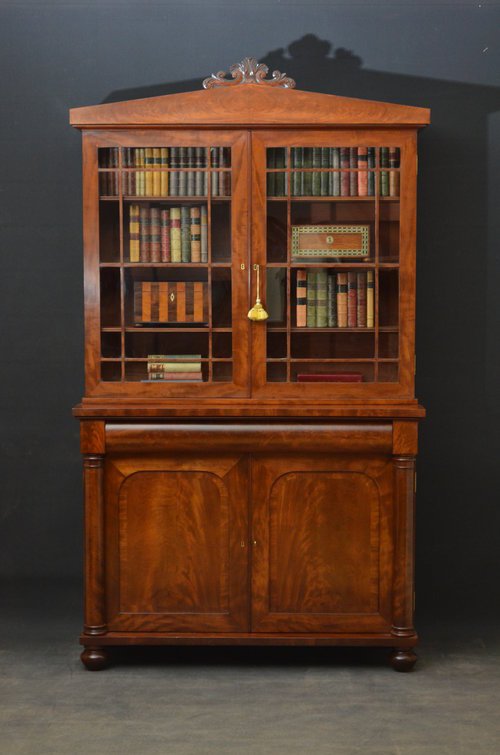 Fine Quality William IV Mahogany Bookcase