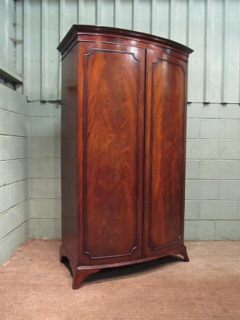 Antique Antique Edwardian Mahogany Bow Front Wardrobe w7514/29.7