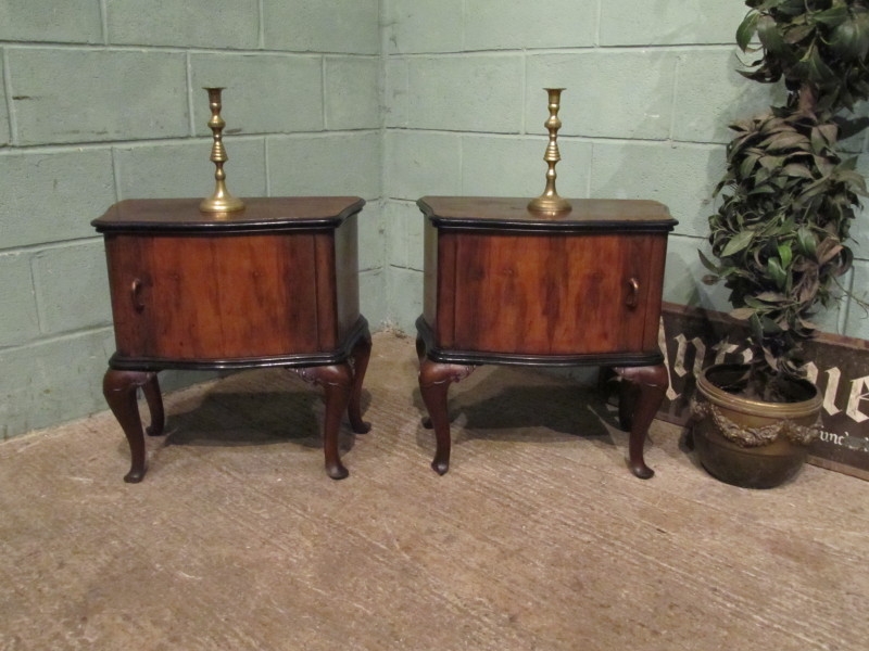 Antique Pair Italian Serpentine Burr Walnut Bedside Cabinets w7232/31,12