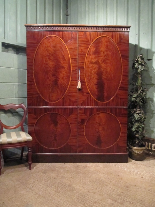 ANTIQUE REGENCY MAHOGANY LARGE DOUBLE WARDROBE C1820 W7368/11.3